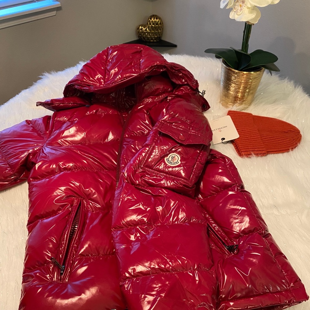 Red Maya Moncler